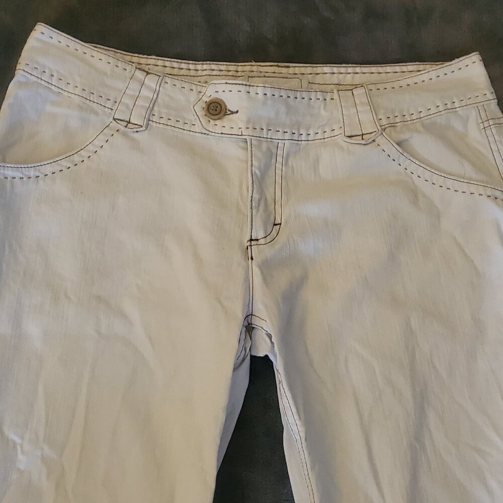 New without tags Maurices White wide leg bottoms size 13/14